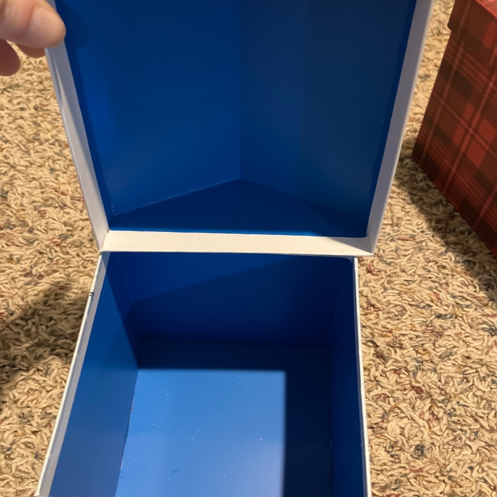 Two Holiday Gift Boxes - Picture 2 of 12